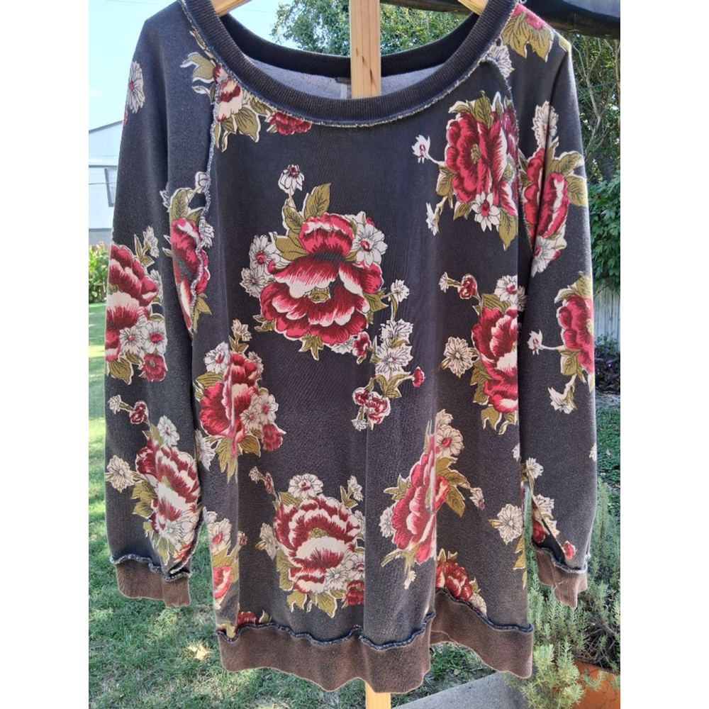 Free People Floral Crewneck Sweatshirt in Charcoal with Red & Green Flowers - Picture 3 of 13